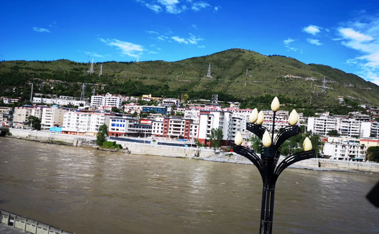 四川商用水地暖安裝案例---阿壩金川中藏醫院水地暖安裝